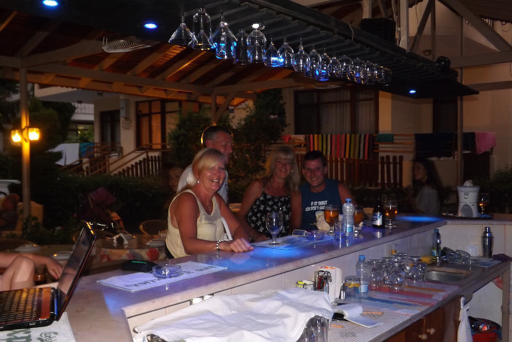Üstün Apart Marmaris Exterior foto