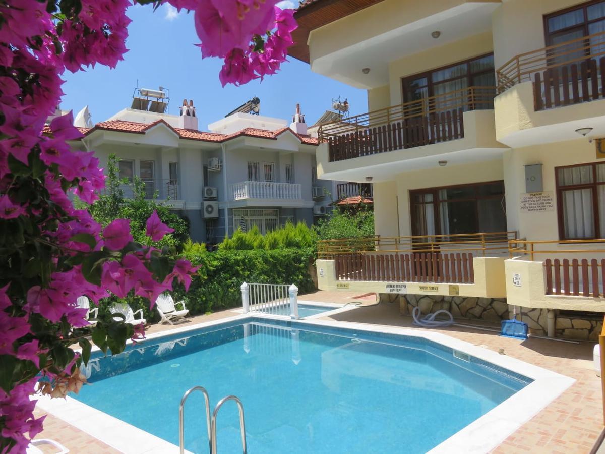 Üstün Apart Marmaris Exterior foto